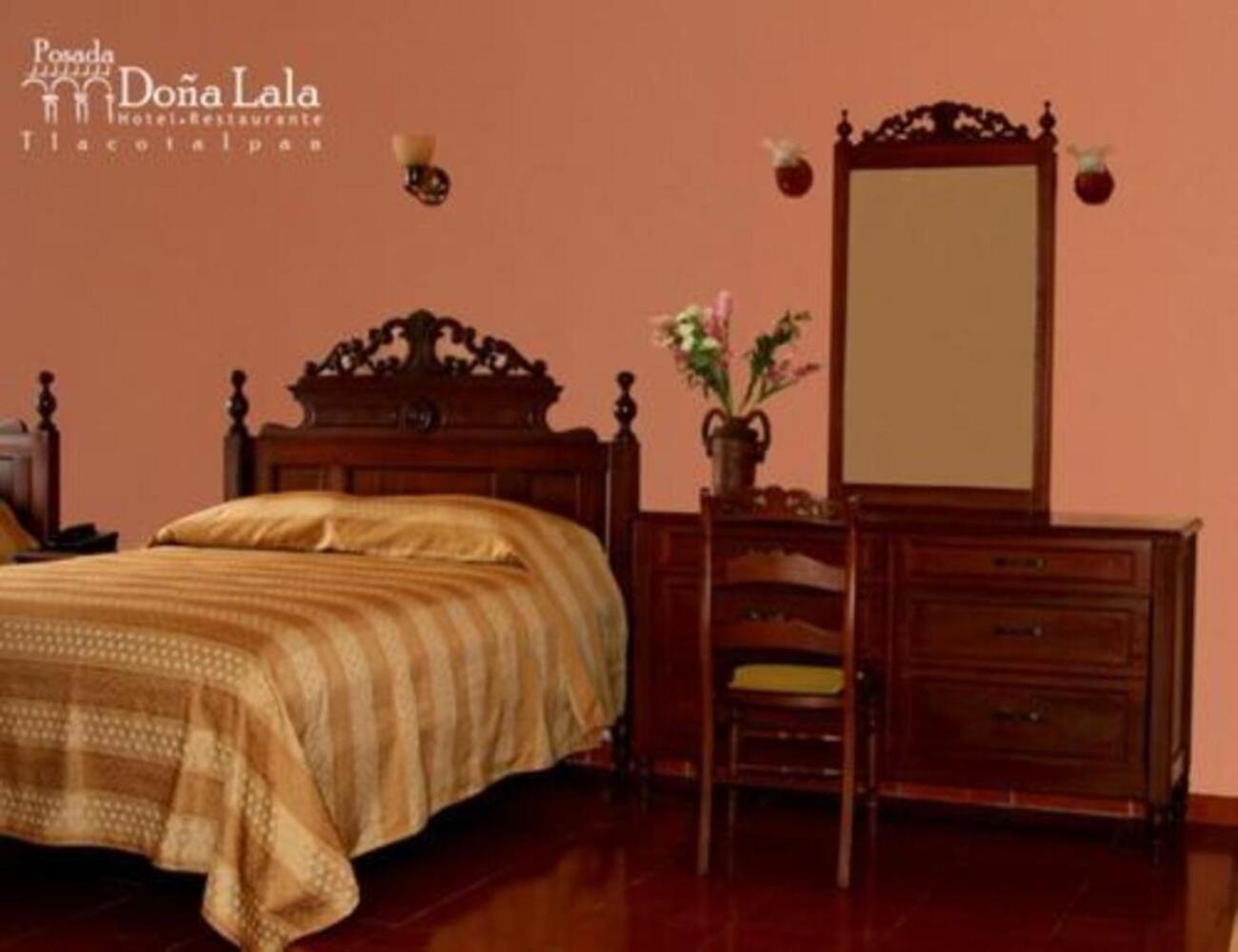 Hotel Posada Dona Lala Tlacotalpan Exterior photo